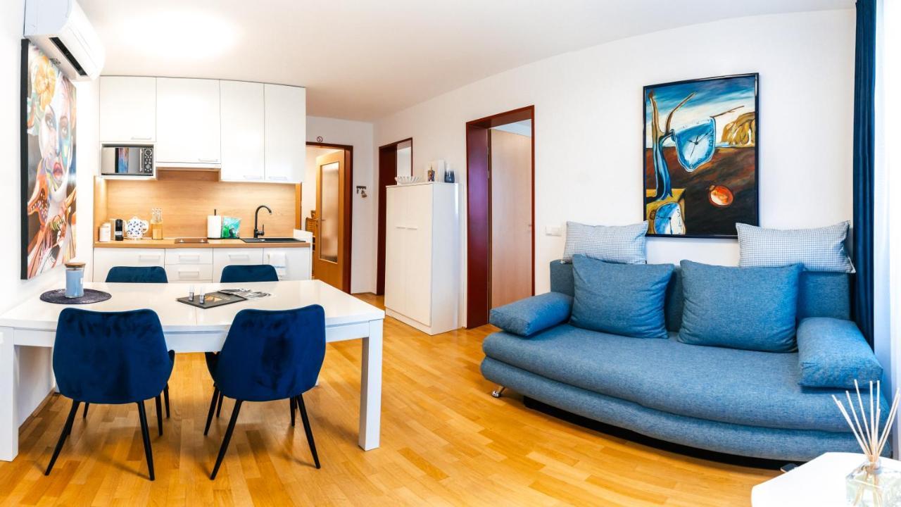 Bella Mura Blue Apartment مورفسكه تيبليتسه المظهر الخارجي الصورة