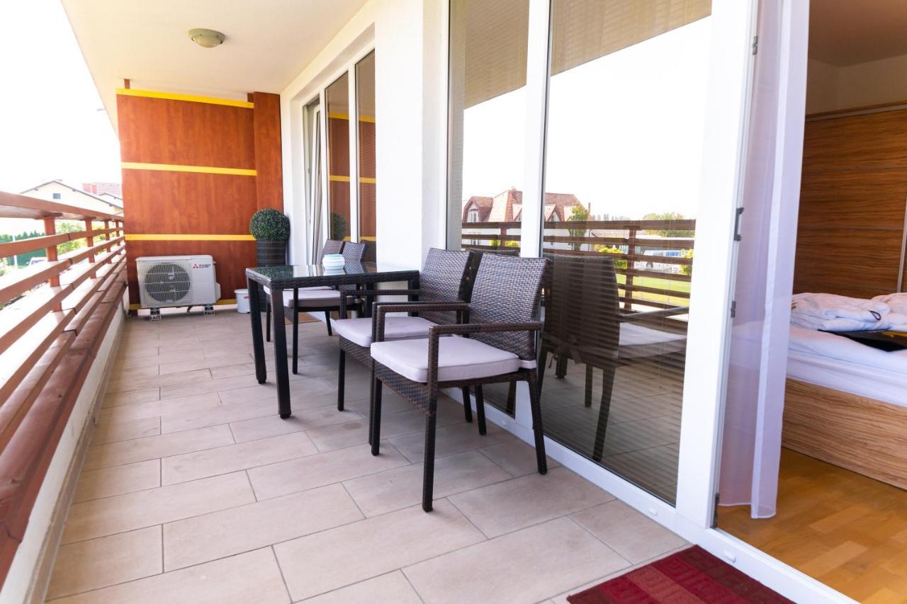 Bella Mura Blue Apartment مورفسكه تيبليتسه المظهر الخارجي الصورة